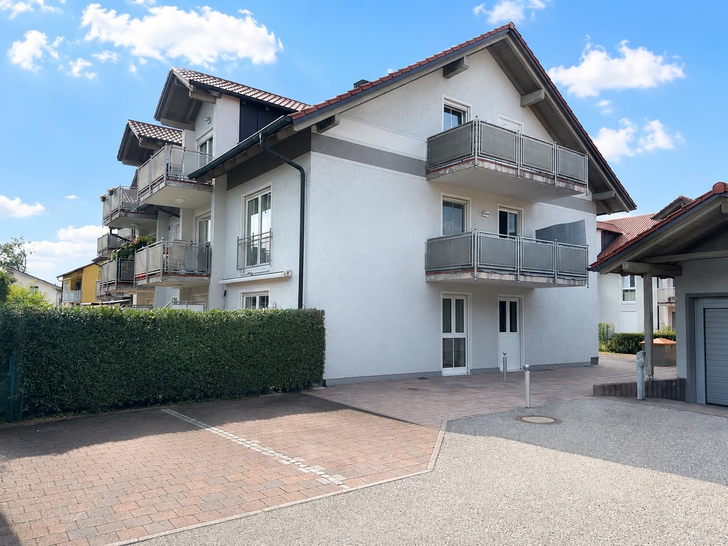 Sehr gepflegte 2-Zimmer-Wohnung mit sonniger Terrasse